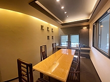 会社外観　＆　店舗　＆　商談室